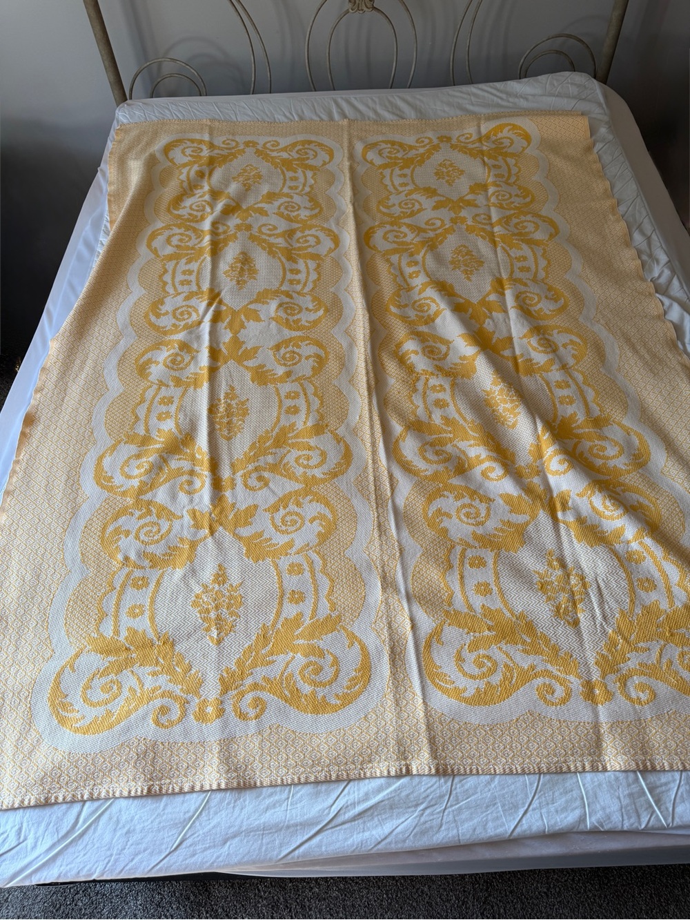 Vintage Yellow & White Jacquard Damask Tablecloth – 66" x 52"